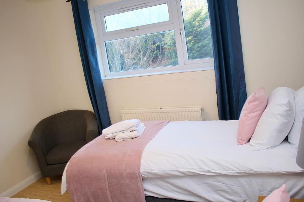 Contractor'S Haven- 4-Bedroom House With Free Parking, Super Fast Wifi, Fran Properties In Aylesbury, Pets Are Welcome! Эйлсбери Экстерьер фото
